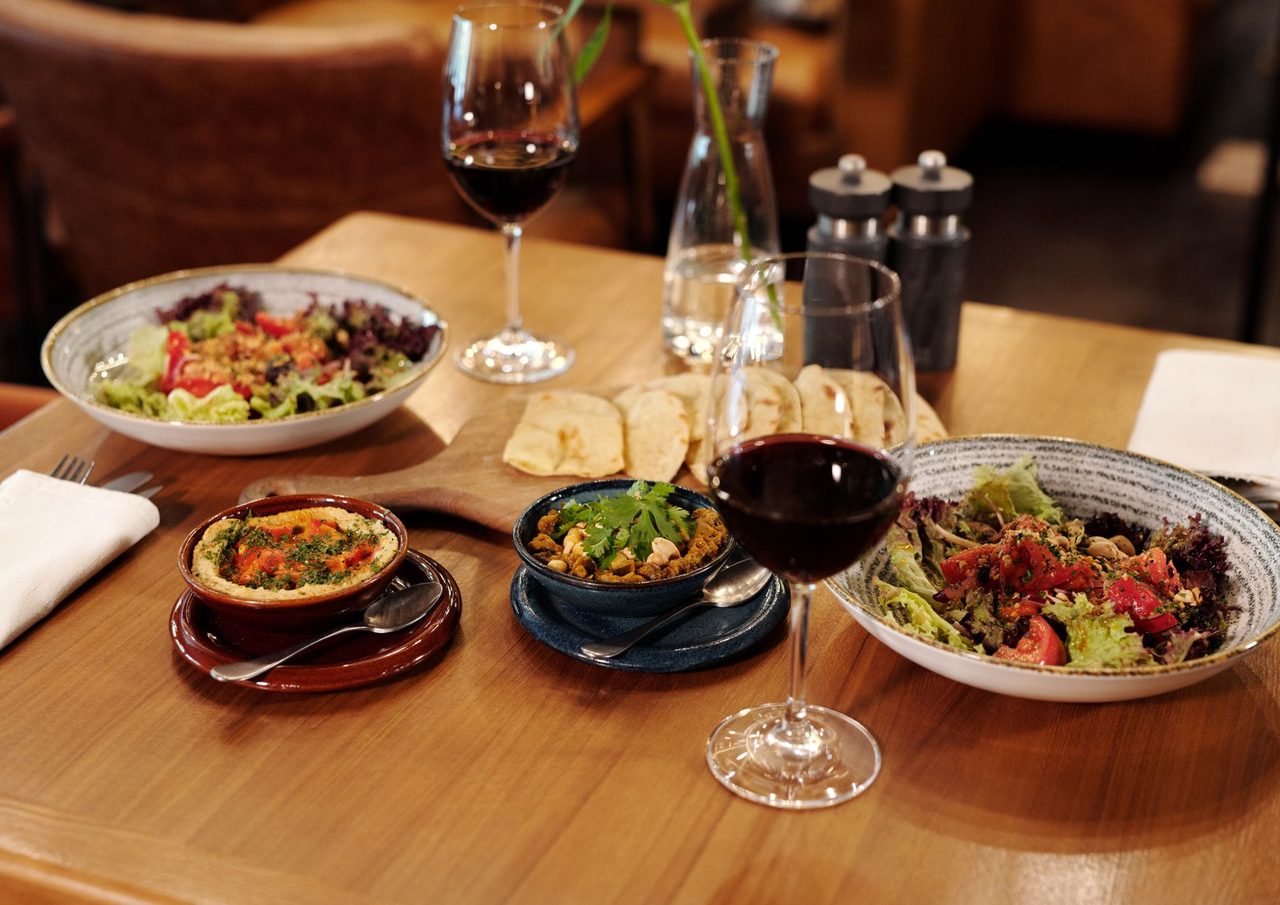 Professional restaurant service